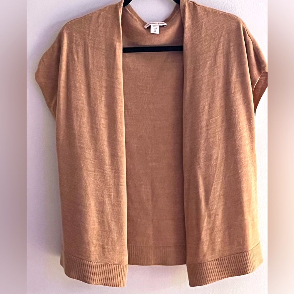 Women’s Coldwater Creek sleeveless cardigan, wool-blend, camel color, size small